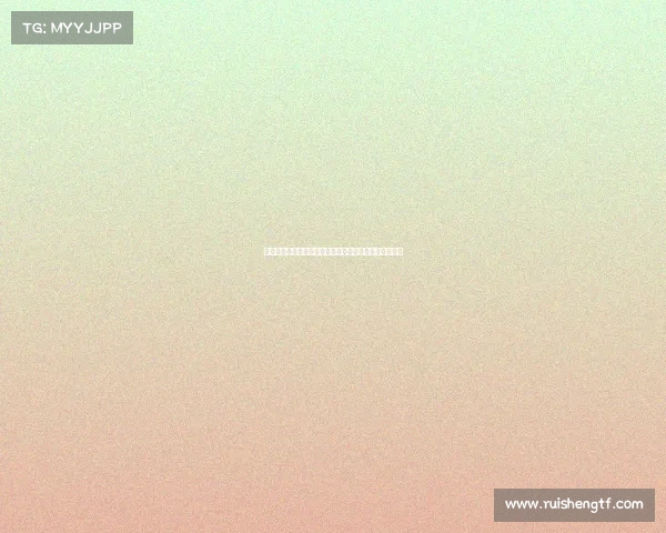 章泽天晒网球服骑车照与刘强东穿情侣鞋甜蜜合照引热议